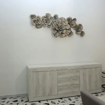 Iris House Pompei *